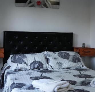 Ezeiza Bed & Breakfast | Welcoming Ezeiza Retreat: Pet & Child-Friendly Stay