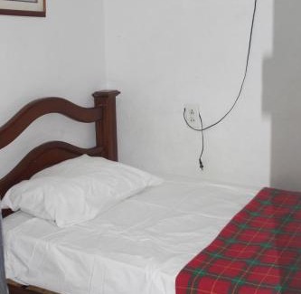 Guayabal House | Cozy Hospedaje Primavera: Pet-Friendly Stay with Breakfast
