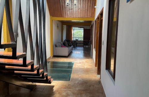 Tunja House | Retro Style Hospedaje: Pet & Child Friendly Stay