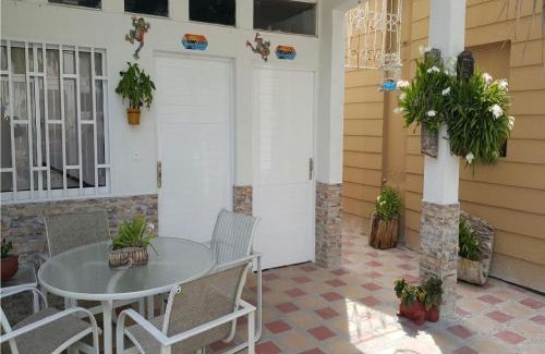 Punta Hansa Apartment | Family-Friendly Retreat at Hospedaje Solymar III in Sarie Bay