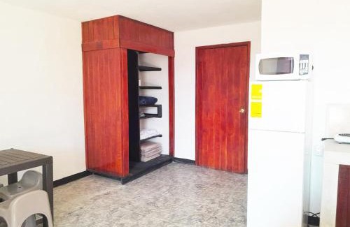 Zona 4 Apartment | Pet-Friendly Stay at Hospedaje Via 7 with High Ratings