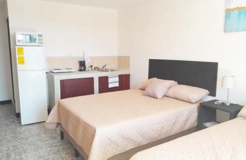 Zona 4 Apartment | Pet-Friendly Stay at Hospedaje Via 7 with High Ratings