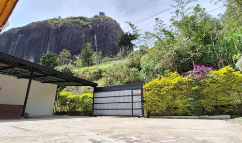 Guatape Hotel | Guest Rated Villa Samara: Family-Friendly with Hot Tub
