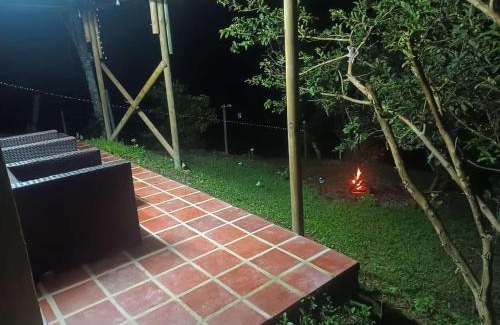 Concepcion House | Pet-Friendly Cabaña with Wifi and River Access in Concepción