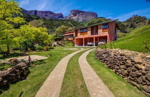 Sao Bento do Sapucai House | Experience Comfort at Hospedaria Estação Píccola