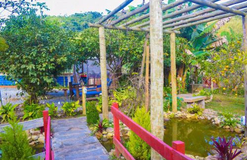 Sao Jose do Ribeirao Hotel | Inviting Hospedaria Rancho Ferreira: Pool, Oceanfront Bliss