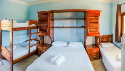 Pereque-Mirim Hotel | Inviting Stay at Hospedaria Vitória Mar with Pool & Breakfast
