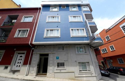 Puebla del Caraminal House | Family-Friendly Stay at Hospedaxe A Vila with Great Ratings