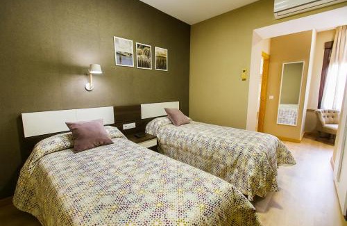Ciudad Rodrigo House | Discover Hospedería Castilla Plaza Mayor: Family-Friendly Stays