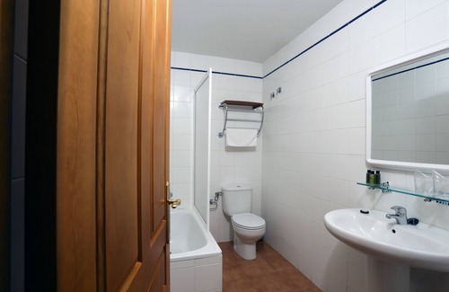 Sadaba Hotel | Discover Comfort at Hospedería de Sádaba - Rated 8.6/10