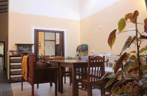 Cobreros House | Relax at Hospedería El Pico del Fraile with Ocean Views