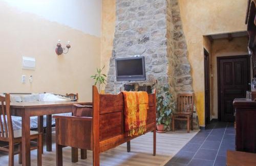 Cobreros House | Relax at Hospedería El Pico del Fraile with Ocean Views
