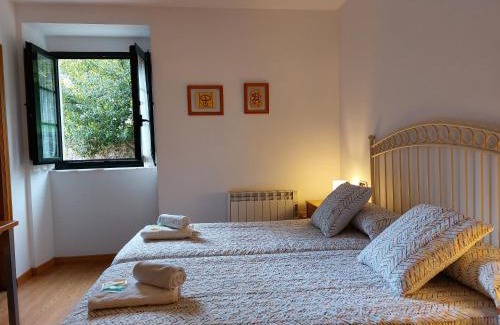 Samos House | Pet-Friendly Stay at Hospedería Externa del Monasterio