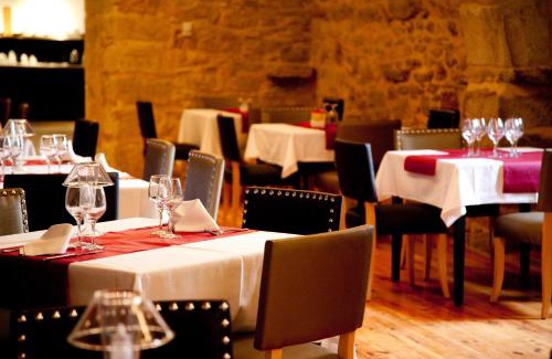 Allepuz Hotel | Elegant Stay at Hospedería Palacio de Allepuz with Spa & Hot Tub