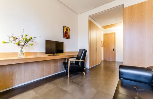 Old Town Hotel | Guest Rated: Hospedería Pax - Relax with Spa & Family-Friendly Amenities