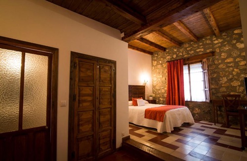 Belmonte Hotel | Guest Rated: Hospedería Real Casona la Beltraneja Awaits