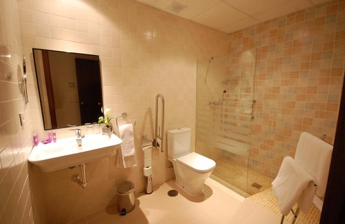 Priego de Cordoba Hotel | Welcoming Hospedería San Francisco with Spa and Dining Options