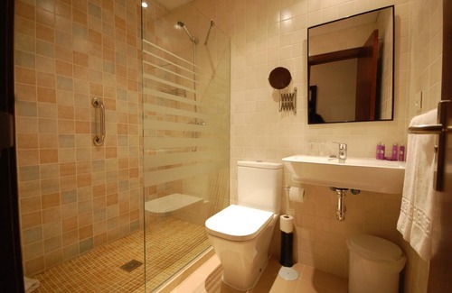 Priego de Cordoba Hotel | Welcoming Hospedería San Francisco with Spa and Dining Options