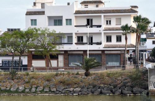 Zahara de los Atunes House | Family-Friendly Hospitality at Hospederia Doña Lola Zahara