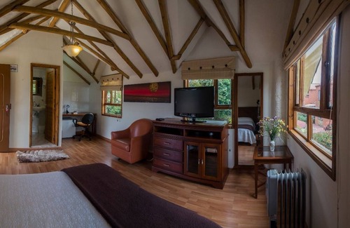 Chia Hotel | Guest Rated: 10/10 at Hospederia El Portal de las Flores
