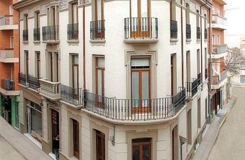 Casas-Ibanez Hotel | Elegant Stay at Hospedium Hotel Cañitas Maite Boutique