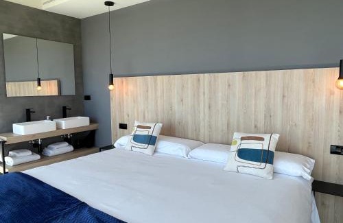 Camarinas Hotel | Oceanfront Retreat: Hospedium Hotel Devalar Do Mar