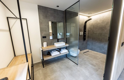 Camarinas Hotel | Modern Comfort at Hospedium Hotel Devalar Do Mar