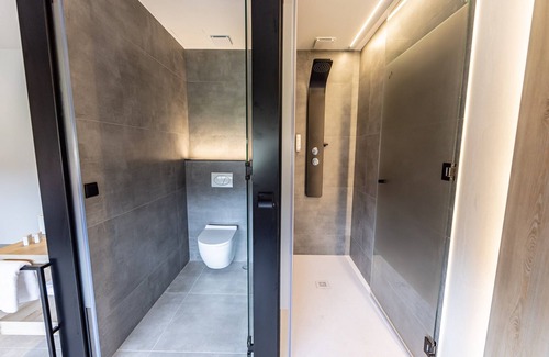 Camarinas Hotel | Modern Comfort at Hospedium Hotel Devalar Do Mar