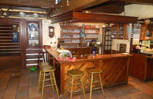Pec pod Snezkou House | Pet-Friendly Retreat at Hospoda na Peci with Breakfast