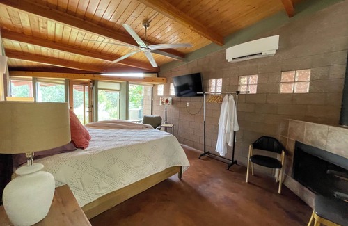 Canoncito Resort | Experience Style & Nature at The Glorieta House Compound