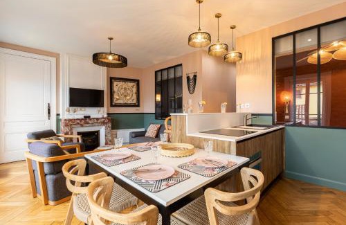 Old Lyon Apartment | Discover Host Inn Lyon in the Heart of Vieux Lyon