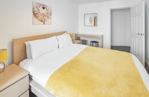 Skinningrove Apartment | Cozy Oceanfront Apartment 6 in Skinningrove Awaits You