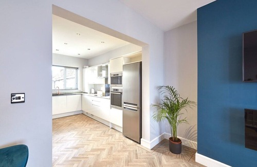 Redcar Apartment | Pet-Friendly Bellevue Apartment 1: Rated 9/10 by Guests