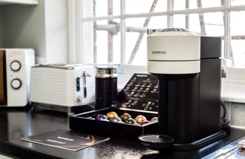 Georgian Quarter Apartment | Discover Host Stay Catharine Quarters: Pet-Friendly Retreat