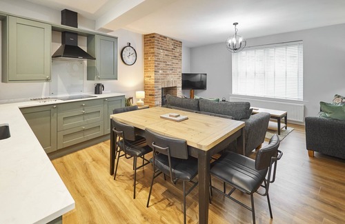 Belford House | Host & Stay | Cedar Cottage
