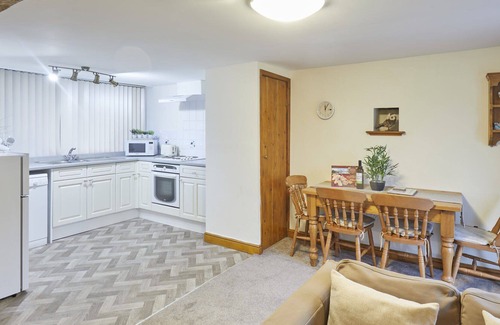 Newton-on-Rawcliffe Apartment | Host & Stay | Owl Sum