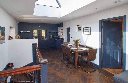 Saltburn-by-the-Sea House | Top-Rated Nook Retreat with Breakfast & Family-Friendly Perks