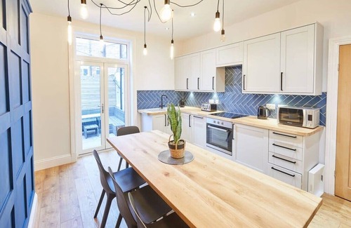 Saltburn-by-the-Sea House | Pet-Friendly Simba House: Guest Rated 10/10 Stay