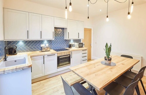 Saltburn-by-the-Sea House | Pet-Friendly Simba House: Guest Rated 10/10 Stay