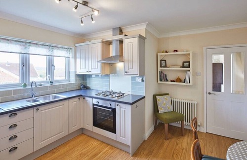 Brotton House | Guest Rated 10/10: Host & Stay at Coach Cottage