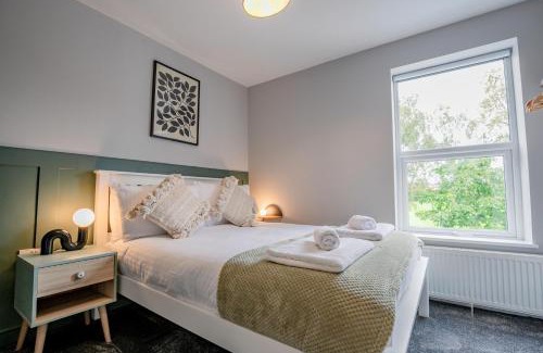 Pontrilas House | Family-Friendly Guest Homes at Lower Chestnut House