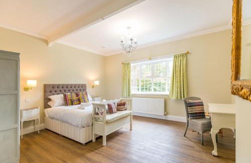 Hopton House | Family-Friendly Redwings Sanctuary Rooms in Norfolk