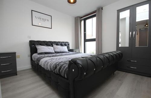 Gay Village Apartment | Inviting Guest Homes - Southside Apartment for Families