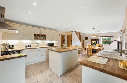 Litton House | Experience Comfort at The Barn - Upper Farm, 4-Star Retreat