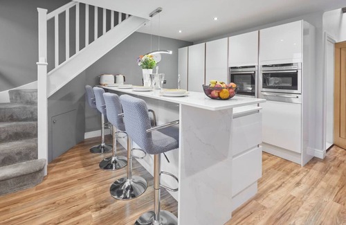 Scarborough House | Discover Host Stay: The Old Jail Barber's Shop Experience