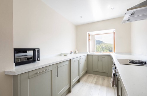 Carlton-in-Cleveland House | Host & Stay | The Willows