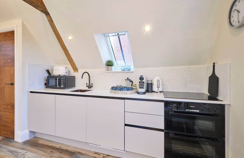Pontrilas Apartment | Host & Stay | Vinegar Loft