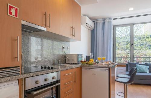 Centro / Baixa Apartment | Cozy Quiet Flats in Prime Location – Pet & Child Friendly