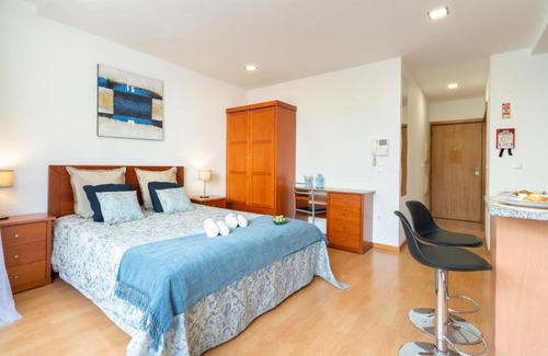 Centro / Baixa Apartment | Cozy Quiet Flats in Prime Location – Pet & Child Friendly