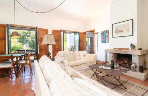 Arcos de Valdevez House | Host Wise - Countryside Escape with Pool and Tennis Court